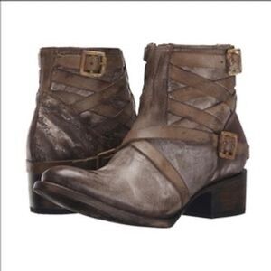 Freebird Sammi Distressed Leather Ankle Boots Strappy Buckle Chic Size 7
